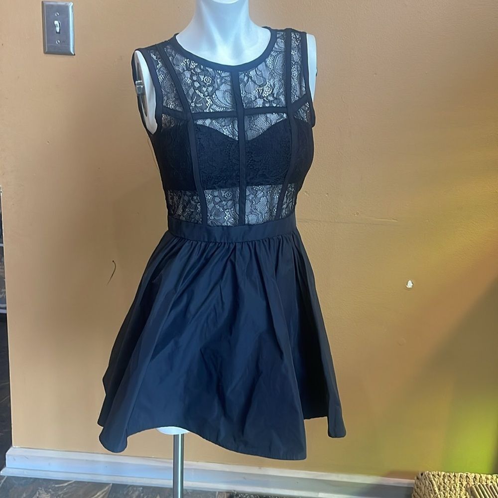BCBGeneration, Black Party Dress Size 0 - Picture 14 of 14